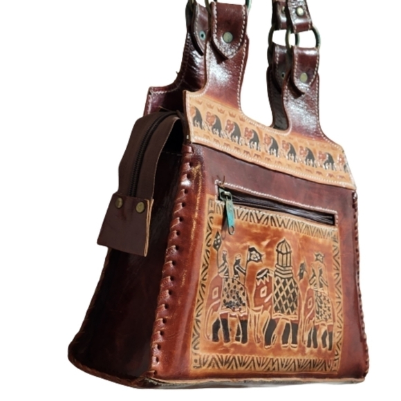 Vintage Boho hippie hand made  carved leather shoulder bag - Picture 5 of 6